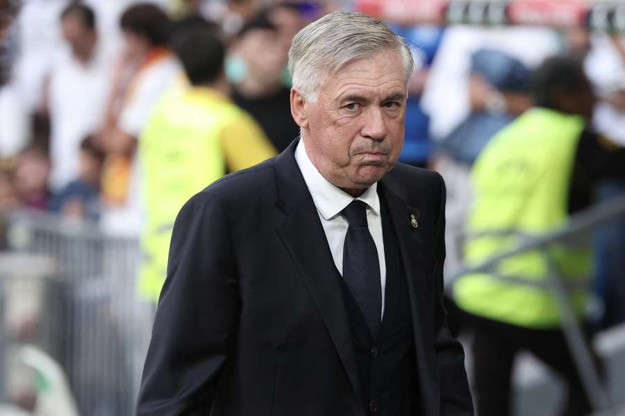 Ancelotti durante o jogo contra o Unión Deportiva Las Palmas.