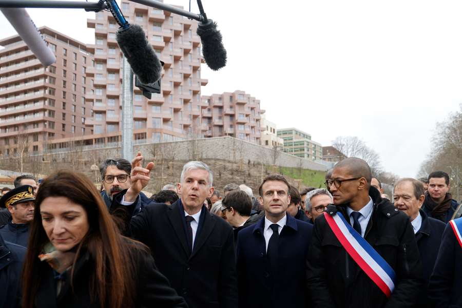 Macron la inaugurarea satului olimpic