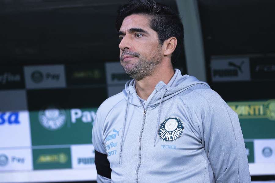 Abel Ferreira reconheceu erro em comentário sobre estilo de jogo do Palmeiras