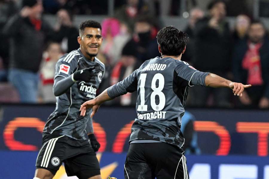 Ansgar Knauff and Mahmoud Dahoud celebrate goal