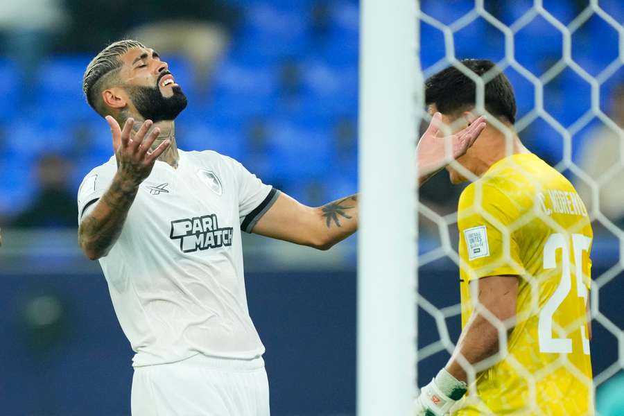 O Botafogo não conseguiu igualar o duelo com o Pachuca