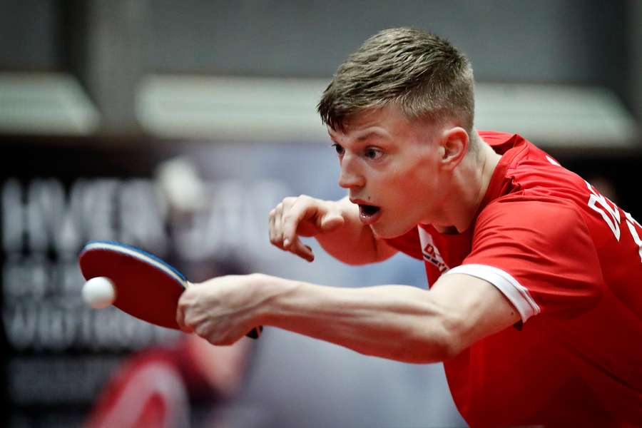 Bordtennisspiller trodser tandpine og slår Danmark til EM