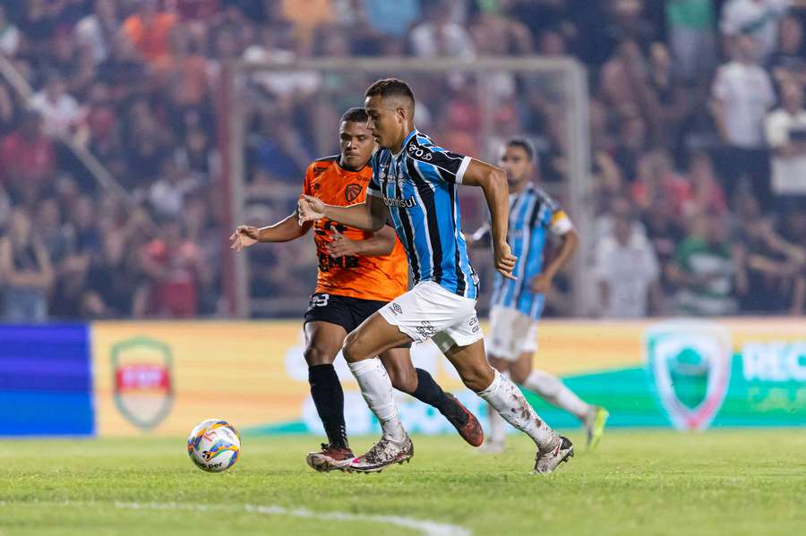 Grêmio preservou seus titulares 