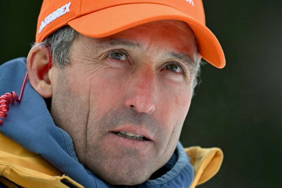Peter Schlickenrieder wird nach einem Sturz derzeit im Krankenhaus behandelt.