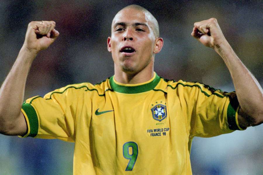Brasil, com Ronaldo, perdeu a final para França em 1998