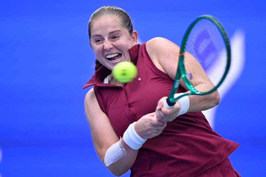 Ostapenko i Kartal w pierwszym półfinale w Wuhan, Polki powalczą o drugi