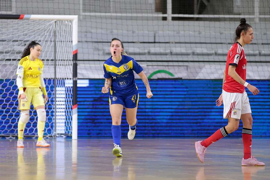 Mayara Almeida fez o golo do Nun'Álvares no tempo regulamentar