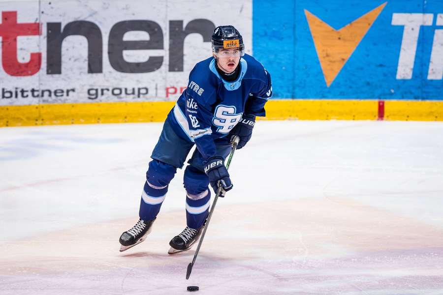 Královič podpísal zmluvu v NHL.