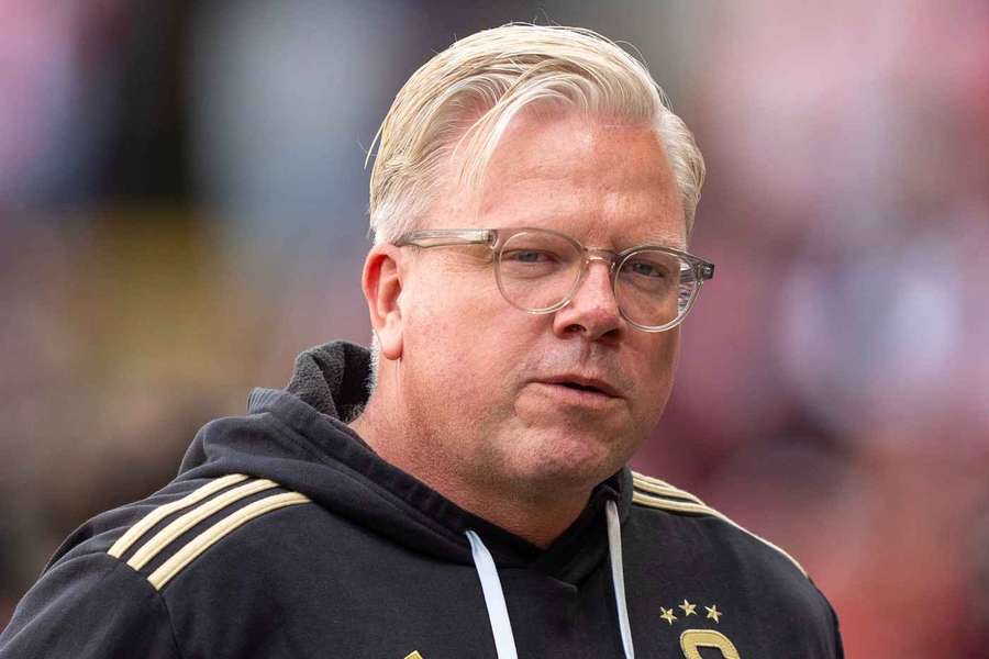Danish coach who was a legend in Prague takes over Belgian club in danger of relegation