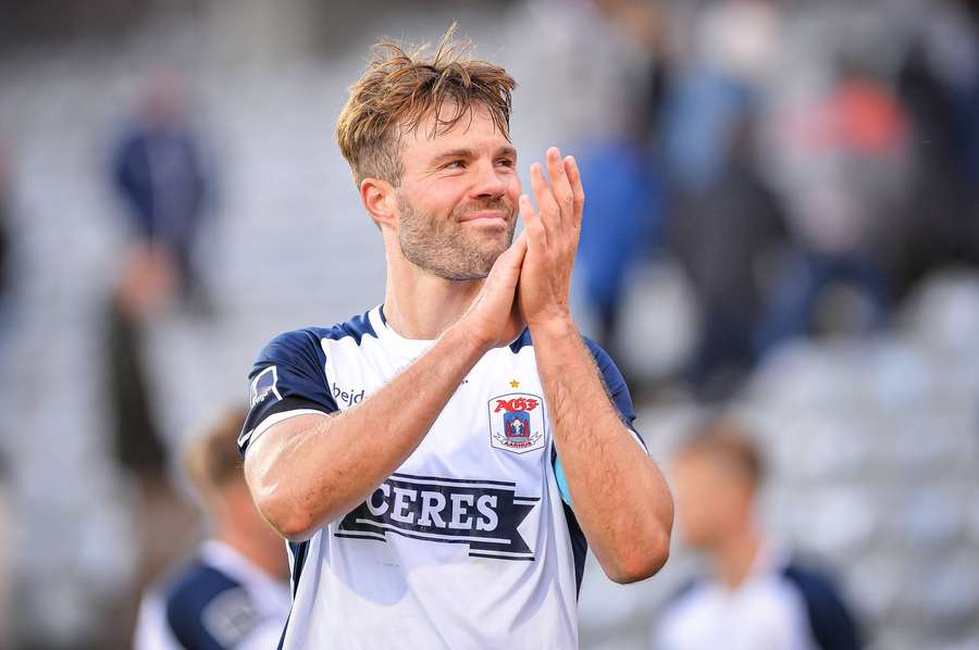 Patrick Mortensen has extended his contract with Patrick Mortensen