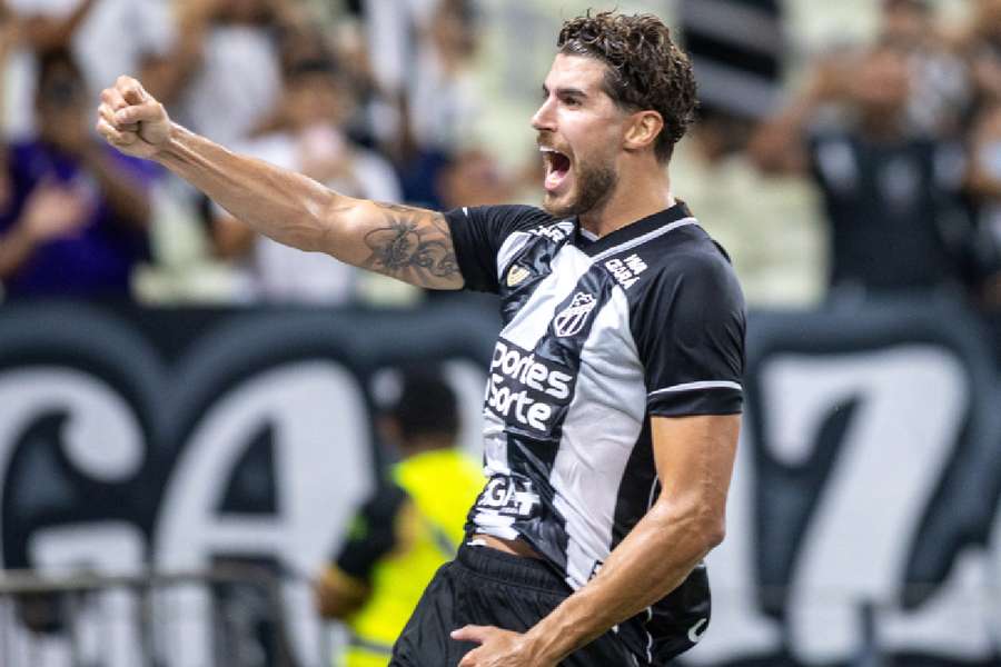 Pedro Raul fez o primeiro gol da vitória do Ceará 