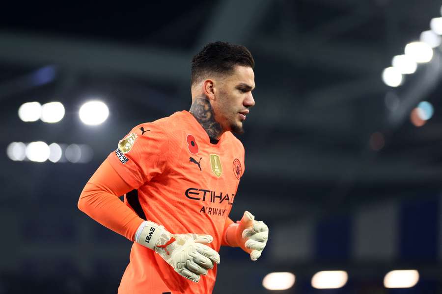 Ederson foi o guarda-redes escolhido