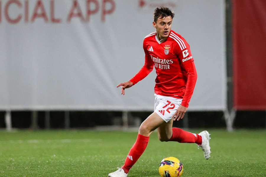 Paul Okon estava ligado ao Benfica