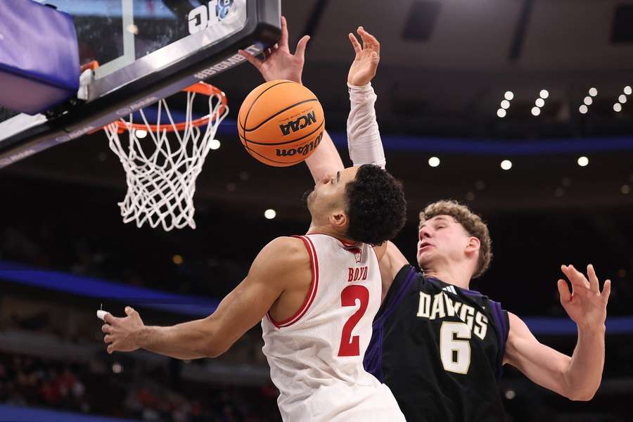 Hannes Steinbachs (r.) Weg könnte geradewegs in die NBA führen.