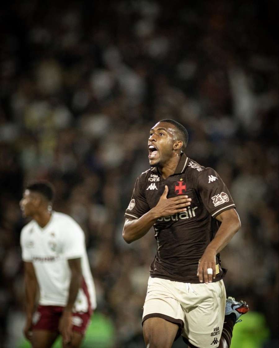 Rayan foi decisivo em Vasco 2x0 Fluminense