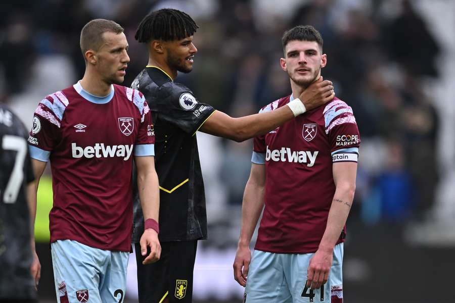 West Ham é o primeiro time dentro da zona de rebaixamento