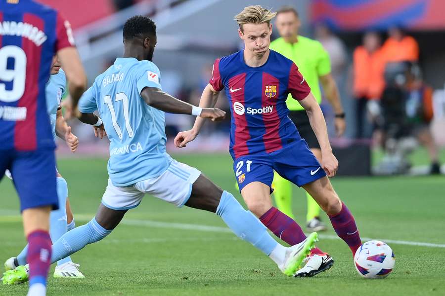 De Jong in actie tijdens de wedstrijd tegen Celta