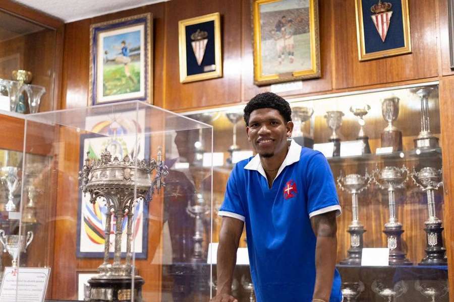 Valter Zacarias assinou até final da temporada