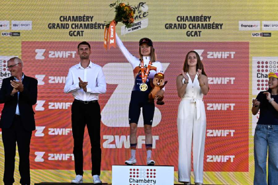 Maeva Squiban celebrates stage win