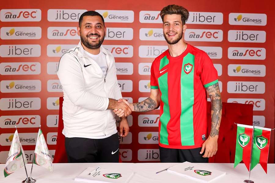 Bruno Lourenço apresentado no Amedspor