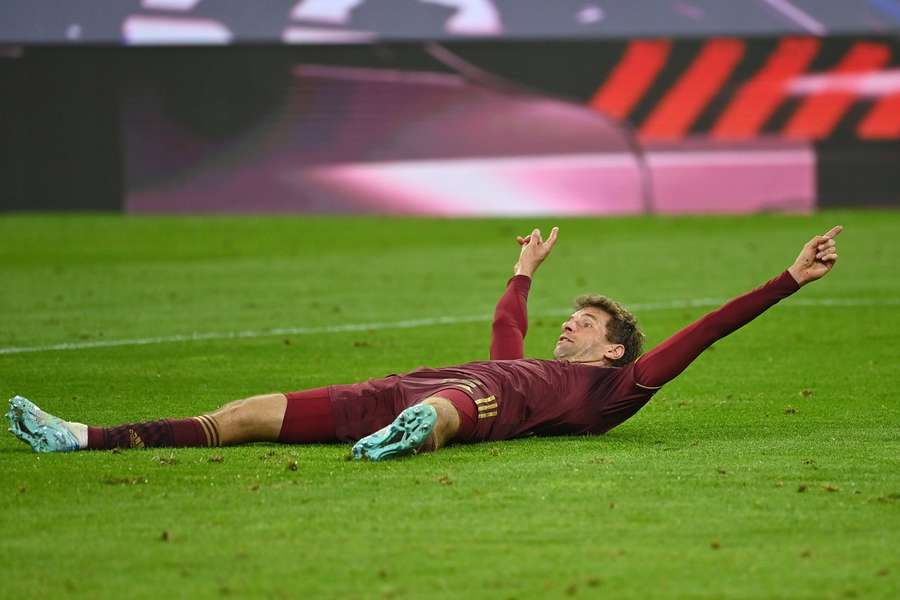 Test na covid mu vyšel negativní, přesto má Thomas Müller nadále příznaky nemoci.