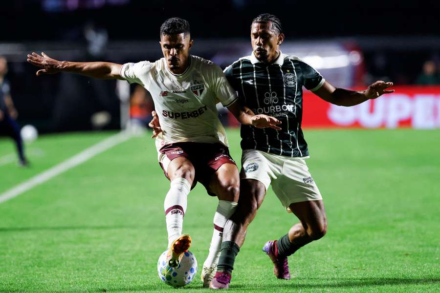 São Paulo e Coritiba ficaram na igualdade no Morumbis
