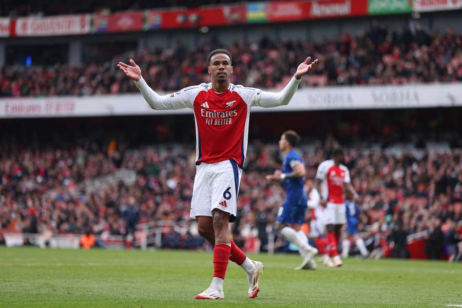 Gabriel, celebrando con el Arsenal