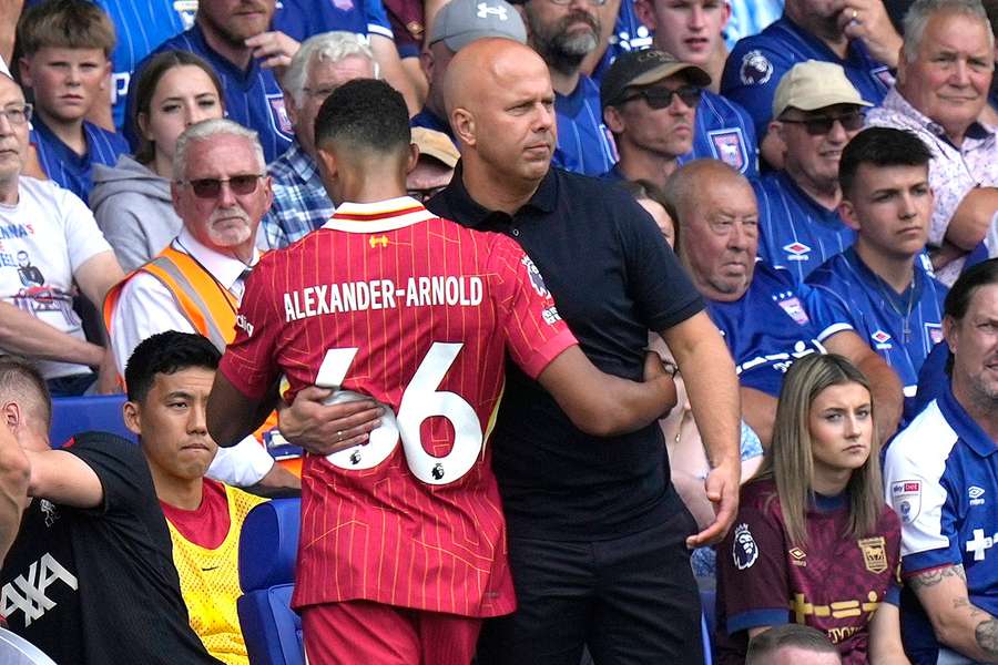 Liverpool zaczął erę Arne Slota od wygranej z Ipswich