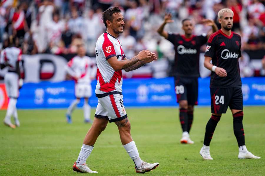 Óscar Trejo pondrá punto final a su etapa en el Rayo