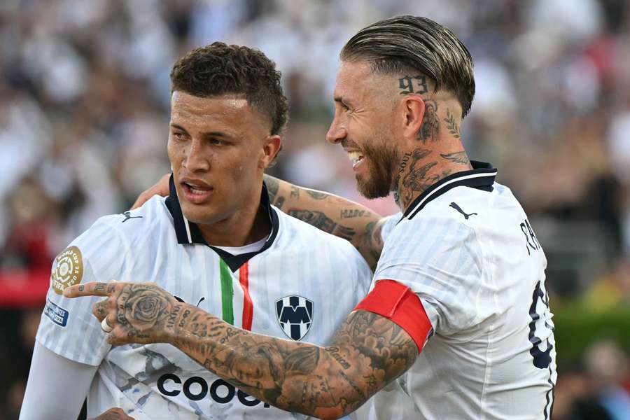 Ramos y James reciben a Correa y Ramsey en el inicio del Apertura 2025 de México