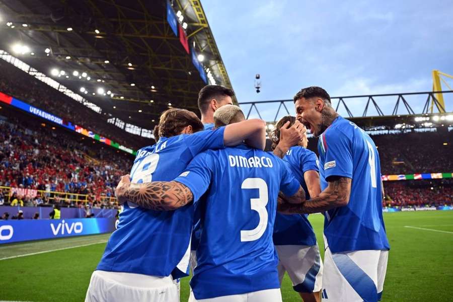 Mnóstwo emocji i najszybszy gol w historii Euro. Włosi nie bez problemów pokonują Albanię