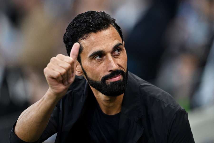Fulham a tentar garantir reforços defensivos de última hora para Alvaro Arbeloa