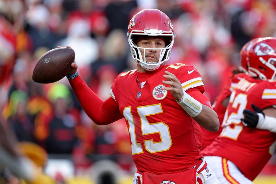 The Kansas City Chiefs once again pull off a tight win, this time over divisional rivals Las Vegas Raiders.