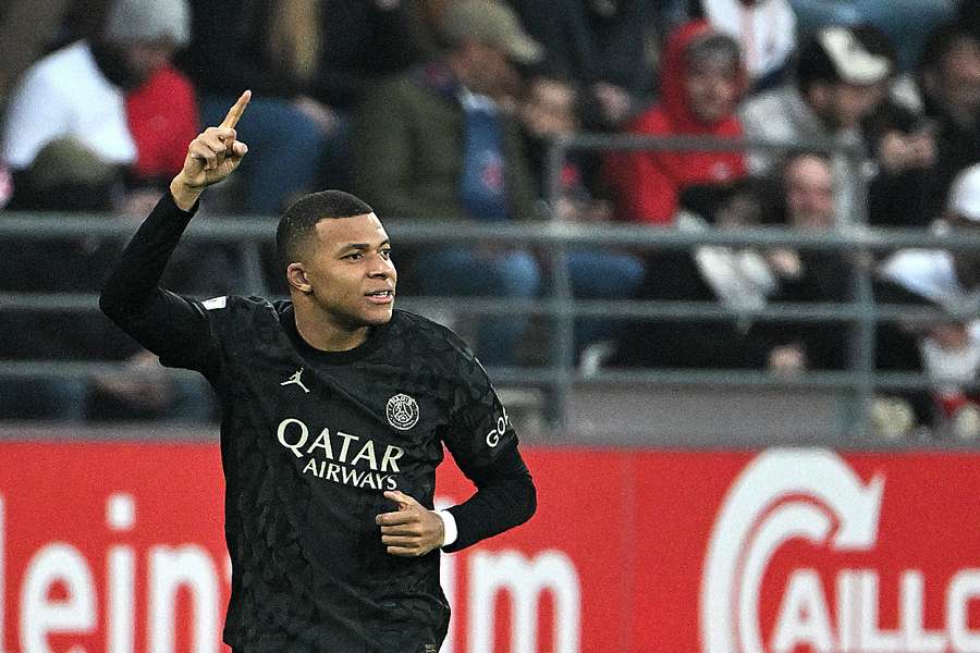 Mbappe scores hattrick has PSG ease to victory over sorry Reims