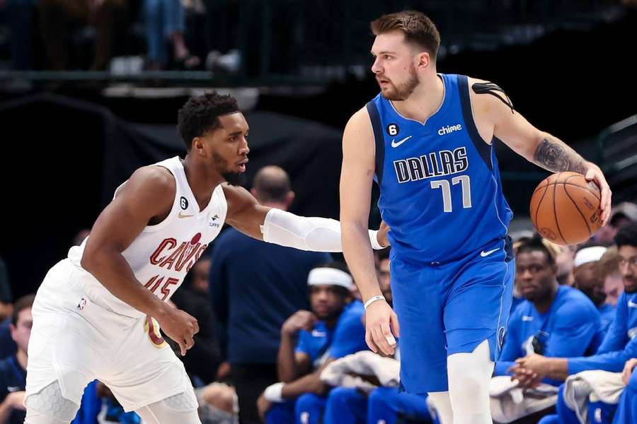 Donovan Mitchell et Luka Doncic face à face le 15 décembre dernier.