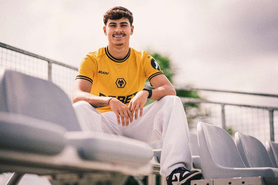 Rodrigo Gomes é reforço de verão do Wolverhampton