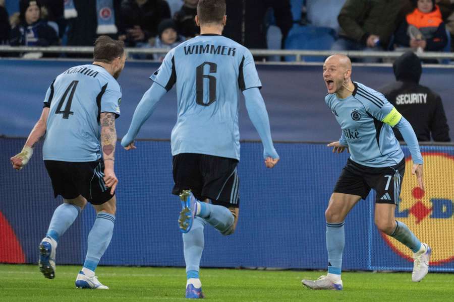 Slovan si vo štvrtok poradil s Rayom.