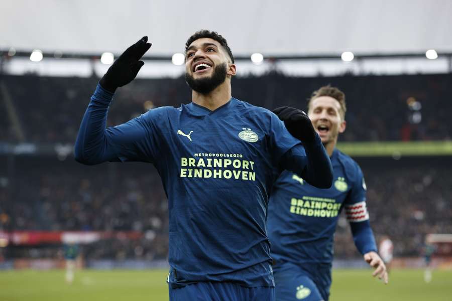 PSV gaat langer door met PUMA