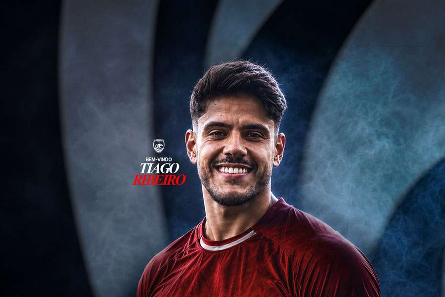 Tiago Ribeiro assinou até 2029 com o Santa Clara