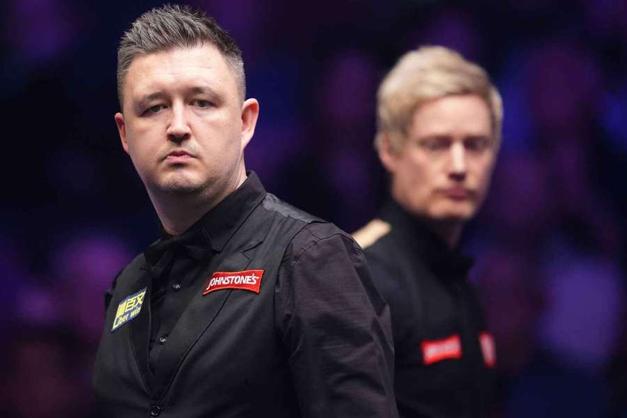 Kyren Wilson (vorne) beim Masters-Duell mit Neil Robertson (hinten).