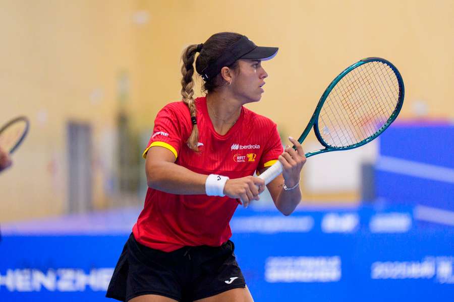 Jessica Bouzas, entrenando en China