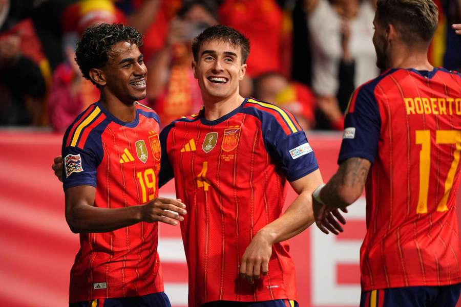 Fresneda celebra com Lamine Yamal Fresneda celebra com Lamine Yamal