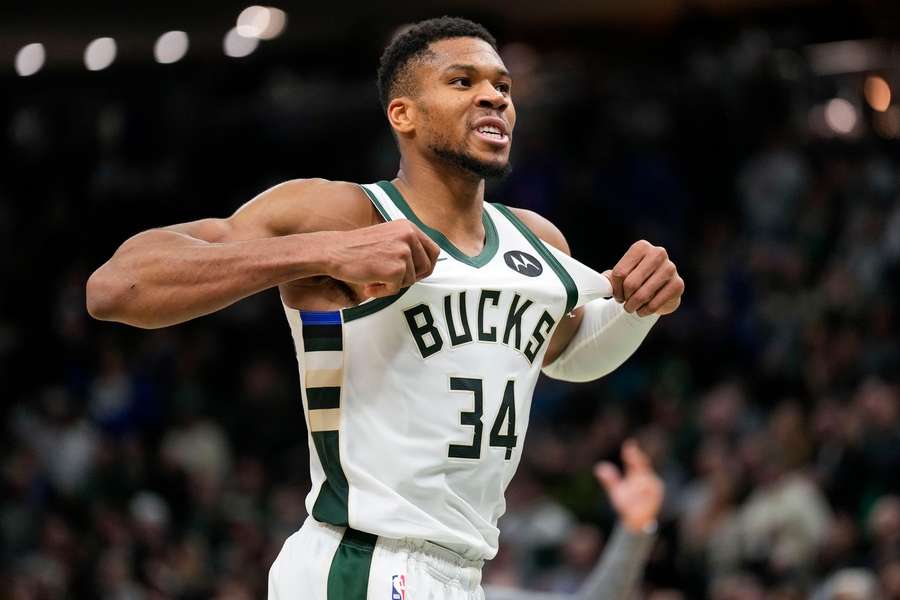 Antetokounmpo nastřílel 59 bodů.