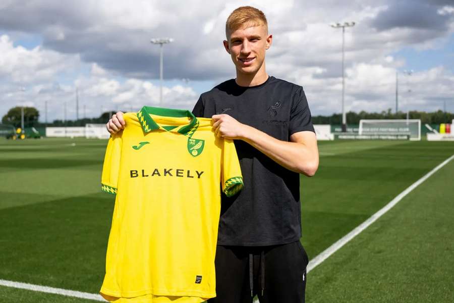 DONE DEAL: Baumann leaves Man Utd for Norwich