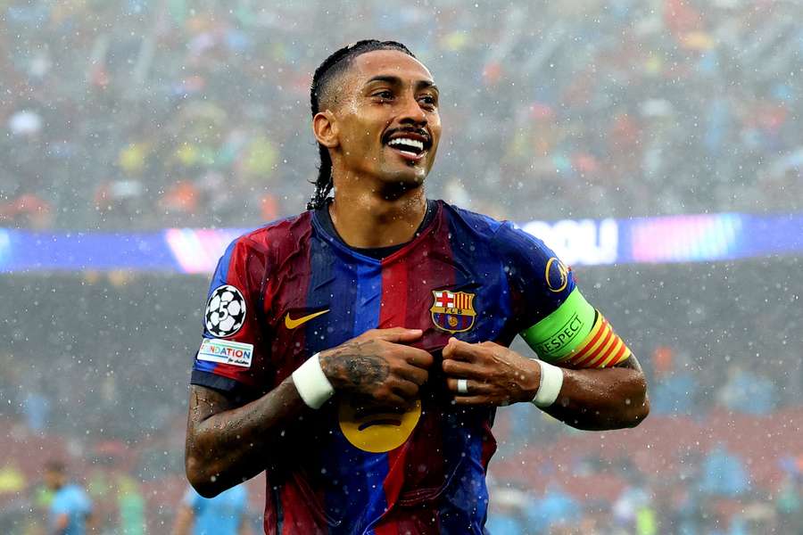 Raphinha foi o grande nome do jogo com 2 gols Raphinha foi o grande nome do jogo com 2 gols