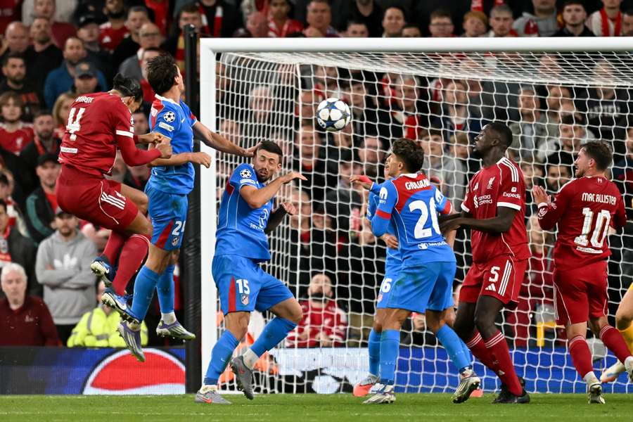 Van Dijk marca el 3-2 definitivo