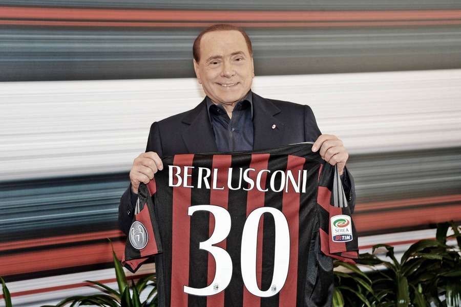 Cinco dos sete triunfos do AC Milan na Copa da Europa/Liga dos Campeões foram conquistados durante a era Berlusconi