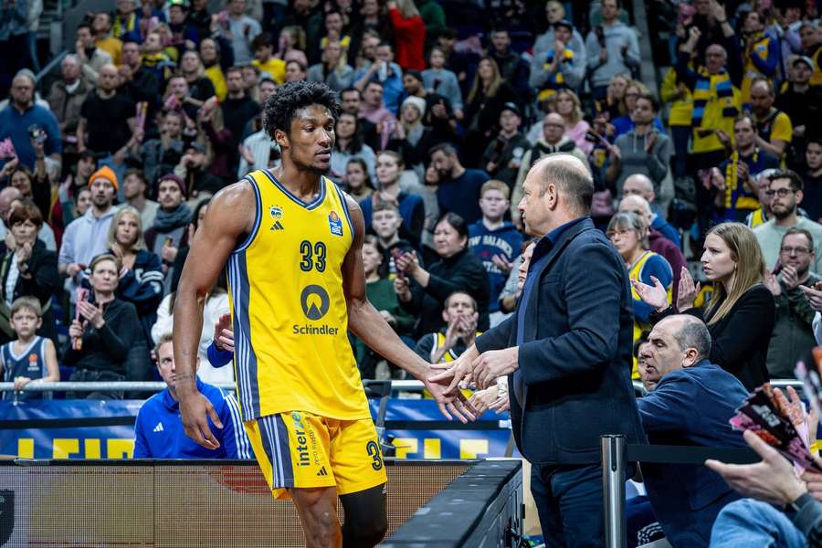 "Extrem" veränderte Bedingungen: Geschäftsführer Marco Baldi (r.) bricht die Tradition mit der EuroLeague