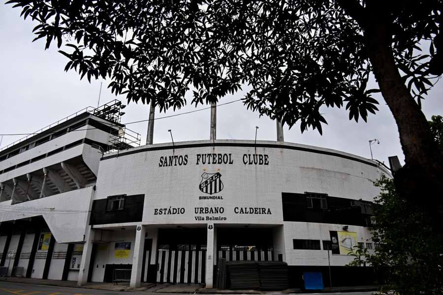 O mau momento do Santos, clube com o qual Pelé conquistou o mundo