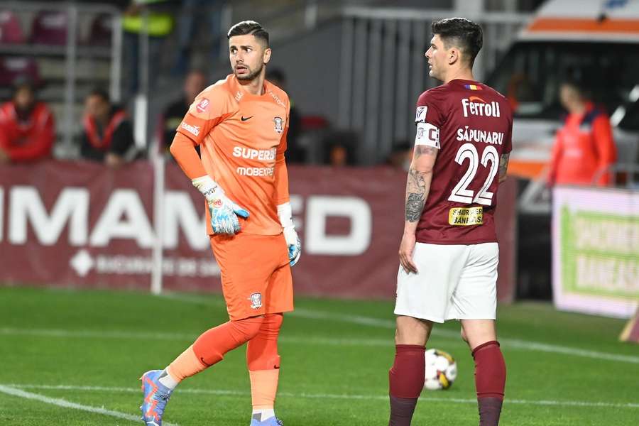 FC U Craiova 1948 și Rapid se întâlnesc vineri, 25 august, în cadrul rundei cu numărul 7 din Superliga României